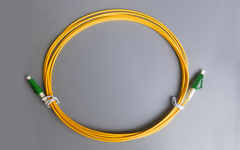 Fiber Optic Internet Cable LSZH G657A2 Single Mode LC/APC-LC/APC FTTH Optical Fiber Connectors