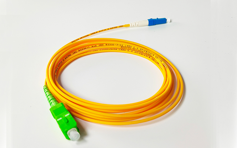 Fiber optics Patch Cord Cable SC/APC to LC/UPC Single Mode Cable Fibre Optique