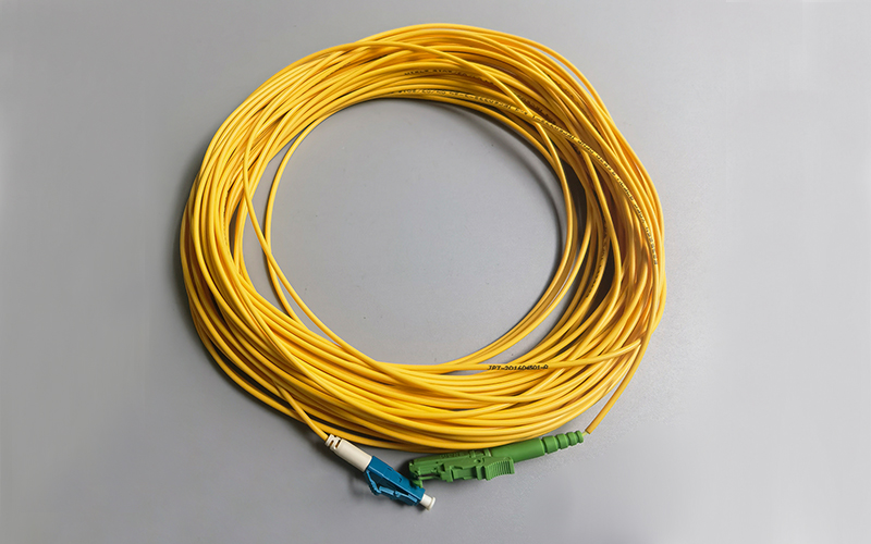 Fiber Optic Extension Cable FTTH 2.0mm E2000/APC-LC/PC Single Mode G652D  Fibra Optica