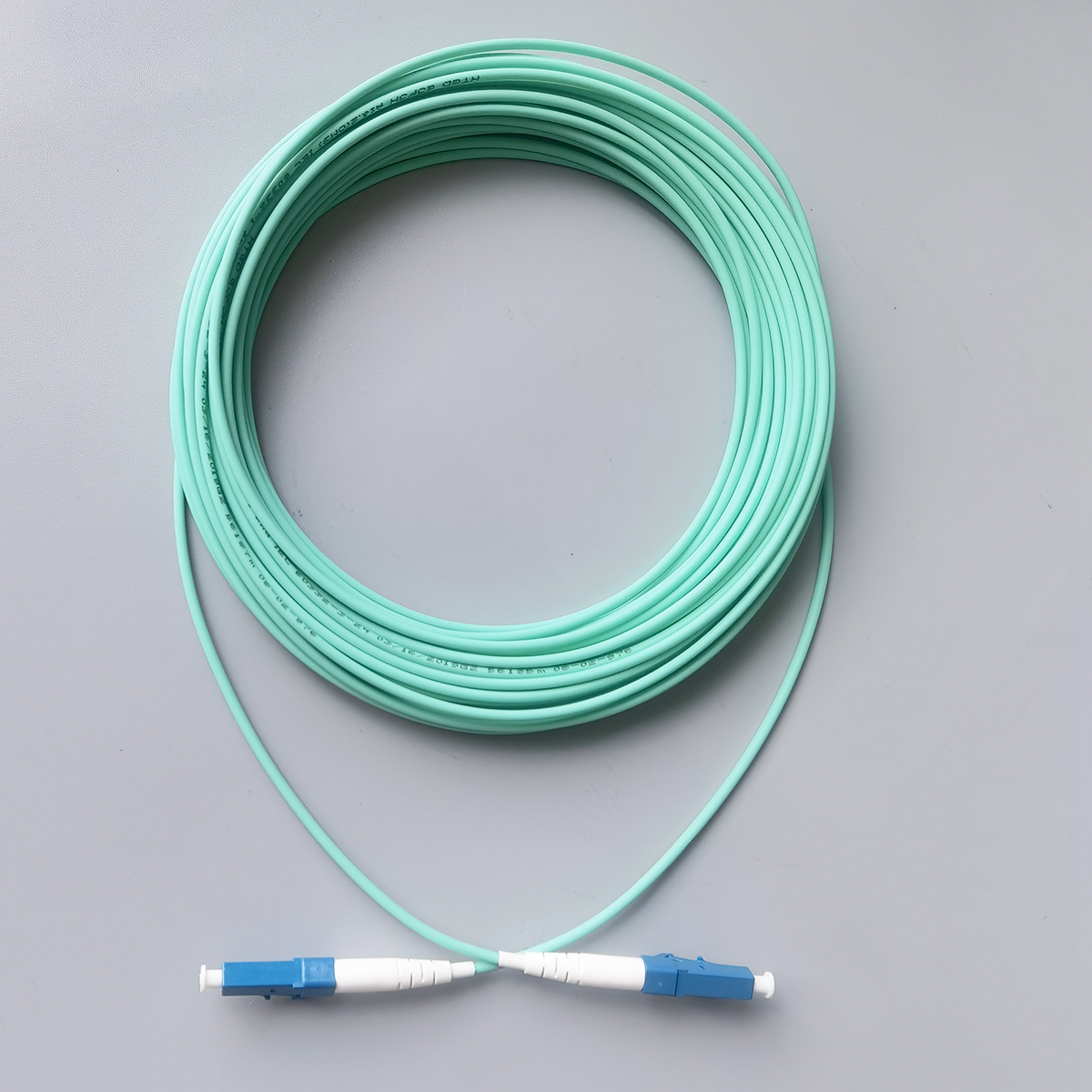 Fiber Optic Internet Cable LC/UPC-LC/UPC OM3 LSZH FTTH Multi-Mode Single Core Fiber Optic Patch Cord
