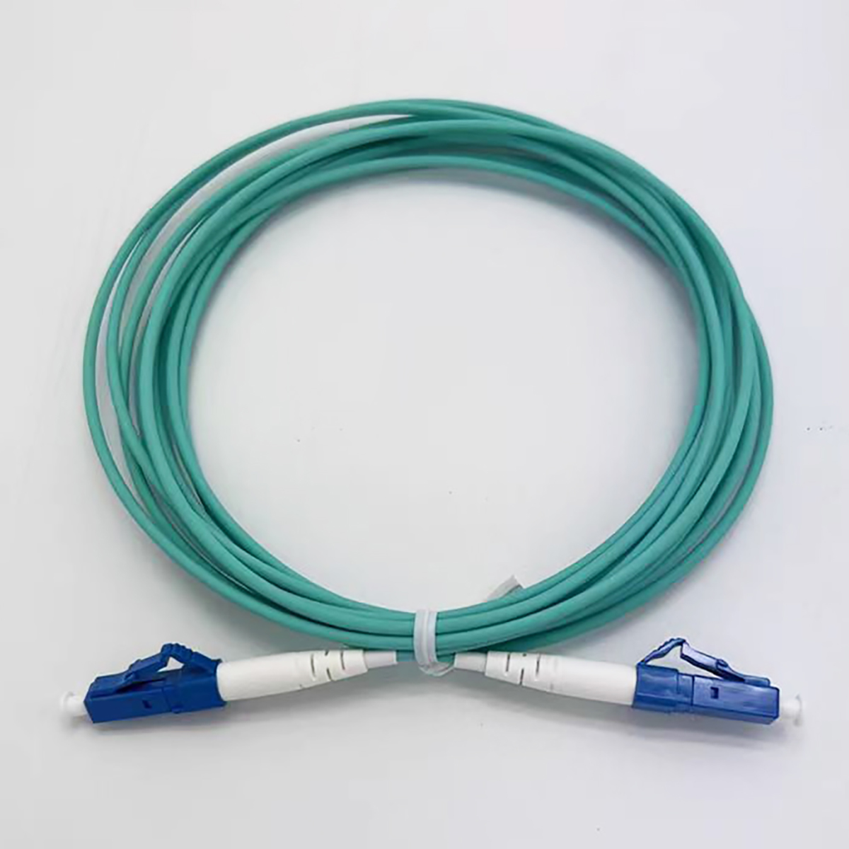 Fiber Optic Internet Cable LC/UPC-LC/UPC OM3 LSZH FTTH Multi-Mode Single Core Fiber Optic Patch Cord
