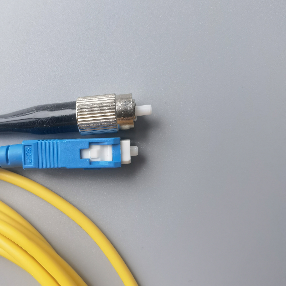 FC/UPC-SC/UPC Optical Fiber Patch Cord SM Simplex CoreFiber Optic Internet Cable 