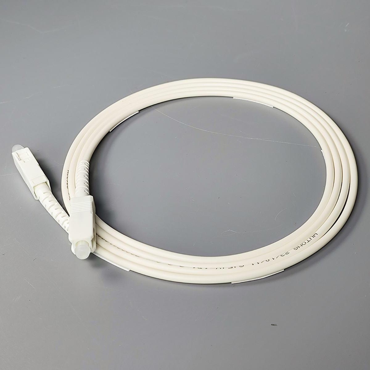 Optical Fiber Patch Cord SC/UPC-SC/UPC Single Mode FTTH White Fiber Optic Internet Cable 
