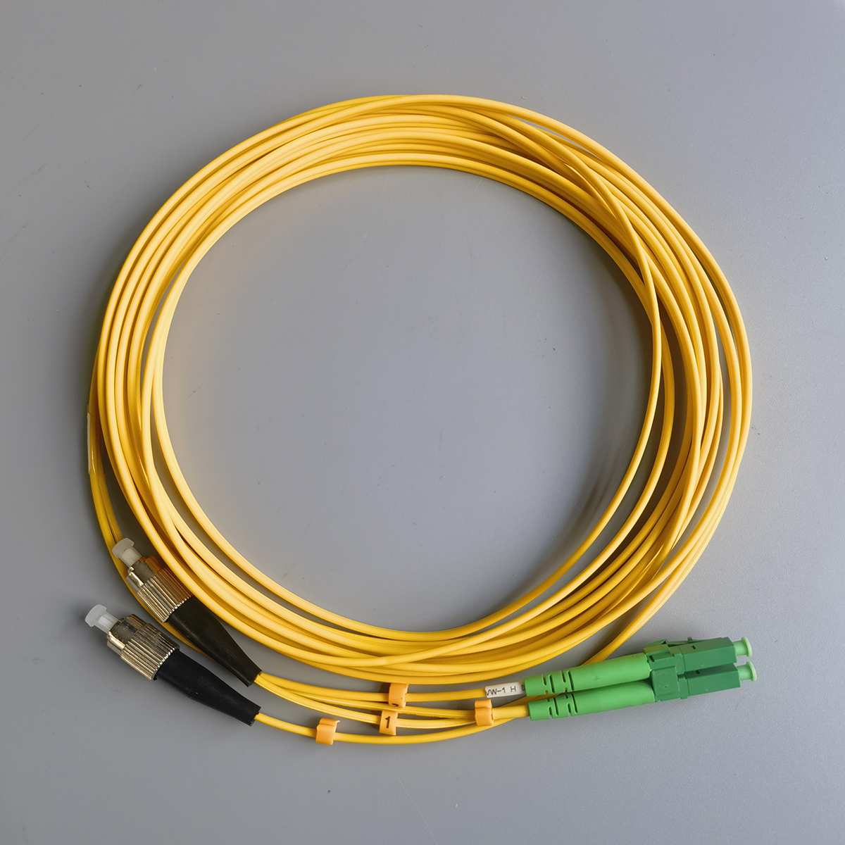 Fiber Patch Cord LC/APC-FC/PC  FTTH LSZH 2.0mm Extension Cable Single Mode Double Core