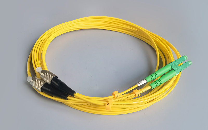 Fiber Patch Cord LC/APC-FC/PC  FTTH LSZH 2.0mm Extension Cable Single Mode Double Core