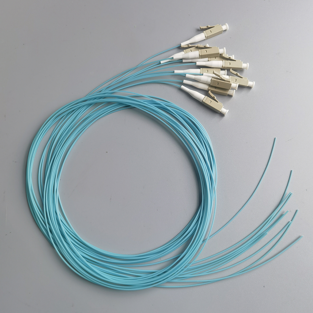 Fiber Optic Pigtail 10 szt LC/UPC Multi-Mode Indoor FTTH Optical Fiber Pigtail 1M Cable Pigtail