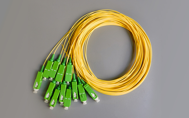 Fiber Optic Pigtail 12 szt SC/APC Single Mode Indoor FTTH Optical Fiber Pigtail 2M Cable Pigtail