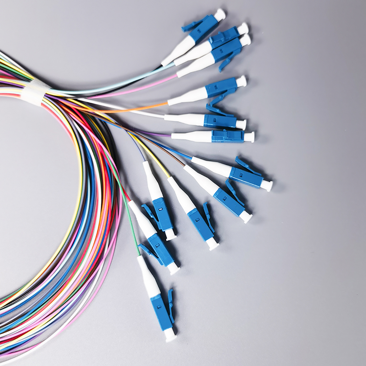 12 Colors LC/UPC Fiber Optical Colorful Pigtail 0.9mm Single Fiber Optic Pigtail Single Mode 1.5M  