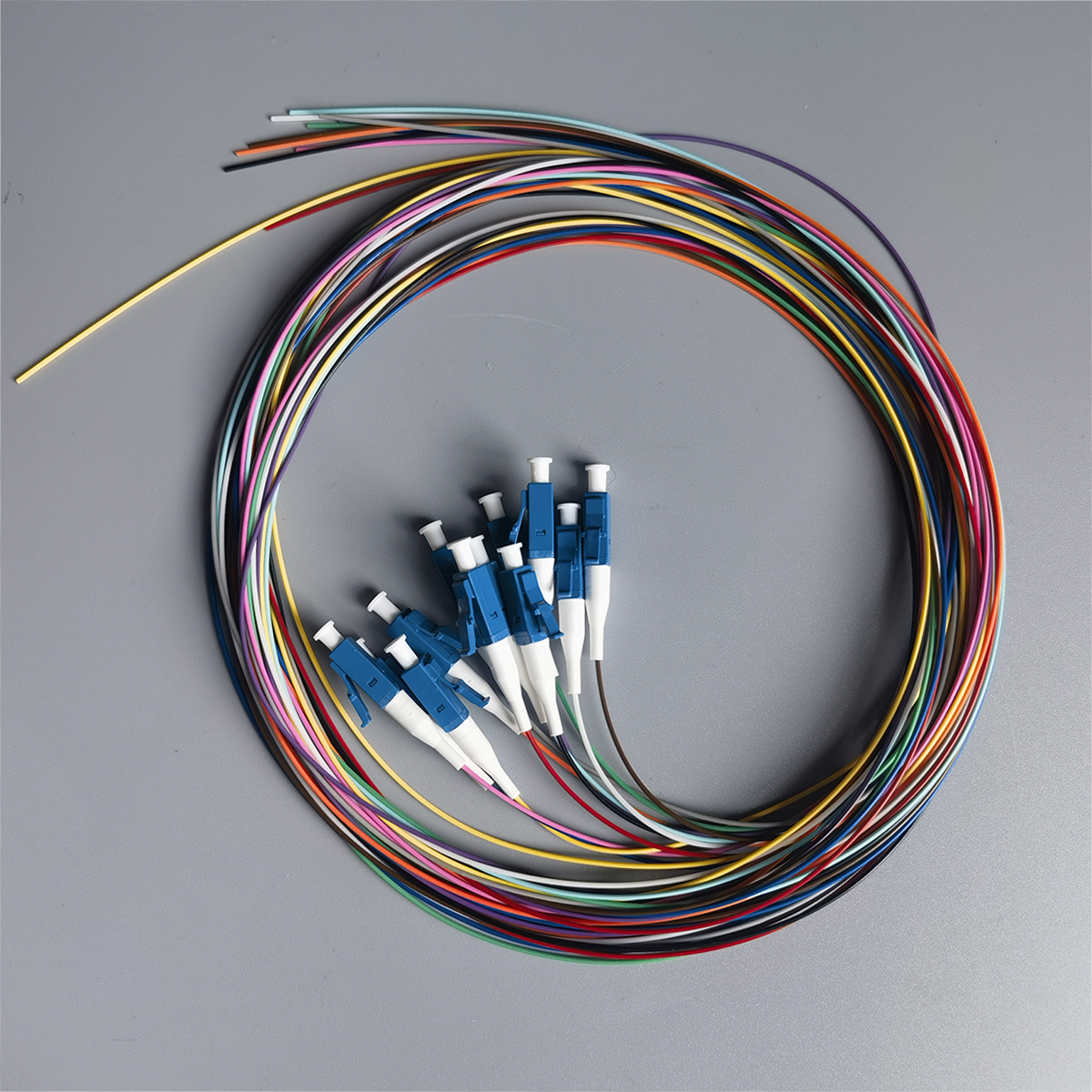 12 Colors LC/UPC Fiber Optical Colorful Pigtail 0.9mm Single Fiber Optic Pigtail Single Mode 1.5M  