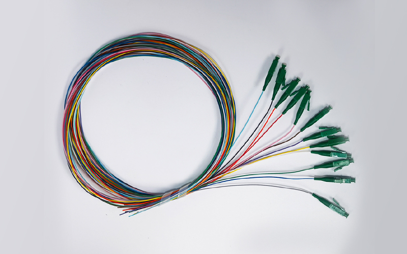 12-Core Bundle Pigtail Fiber Optical Colorful Pigtail FTTH Single Mode Simplex  LC/APC 0.9mm 1.5M