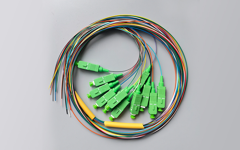 Optical Fiber Pigtail SC/APC 12 Colors Fiber Optic Pigtail 0.9mm Single Mode 1.5M Pigtail