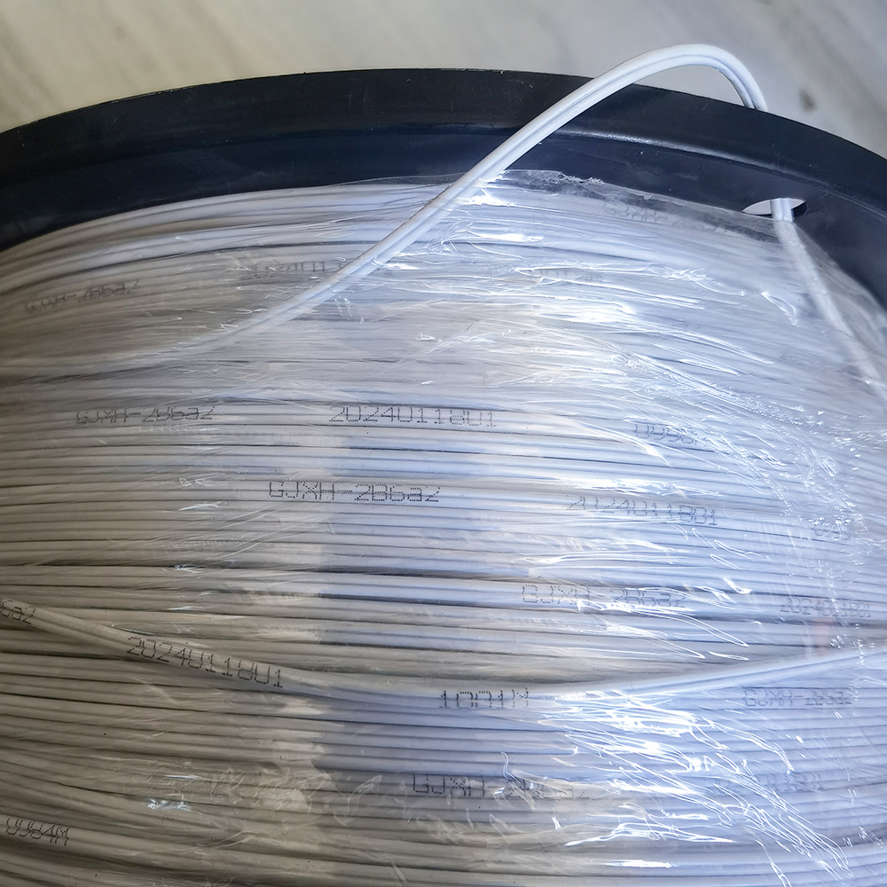 Indoor  Fibra Drop Optic Drop Cable 1000M FTTH  With Steel Wires One Core Two Fiber Lines