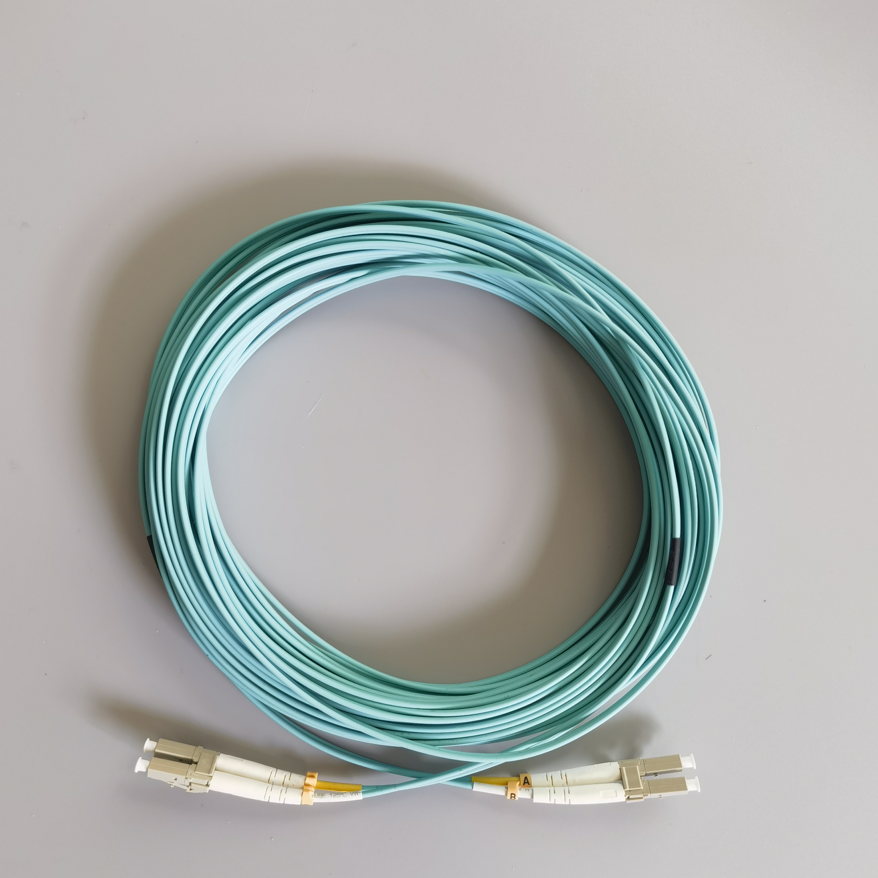 Fiber Optic Cable 15M OM4 Multimode LC UPC-LC UPC LSZH  Indoor Fiber Optic Patch Cord