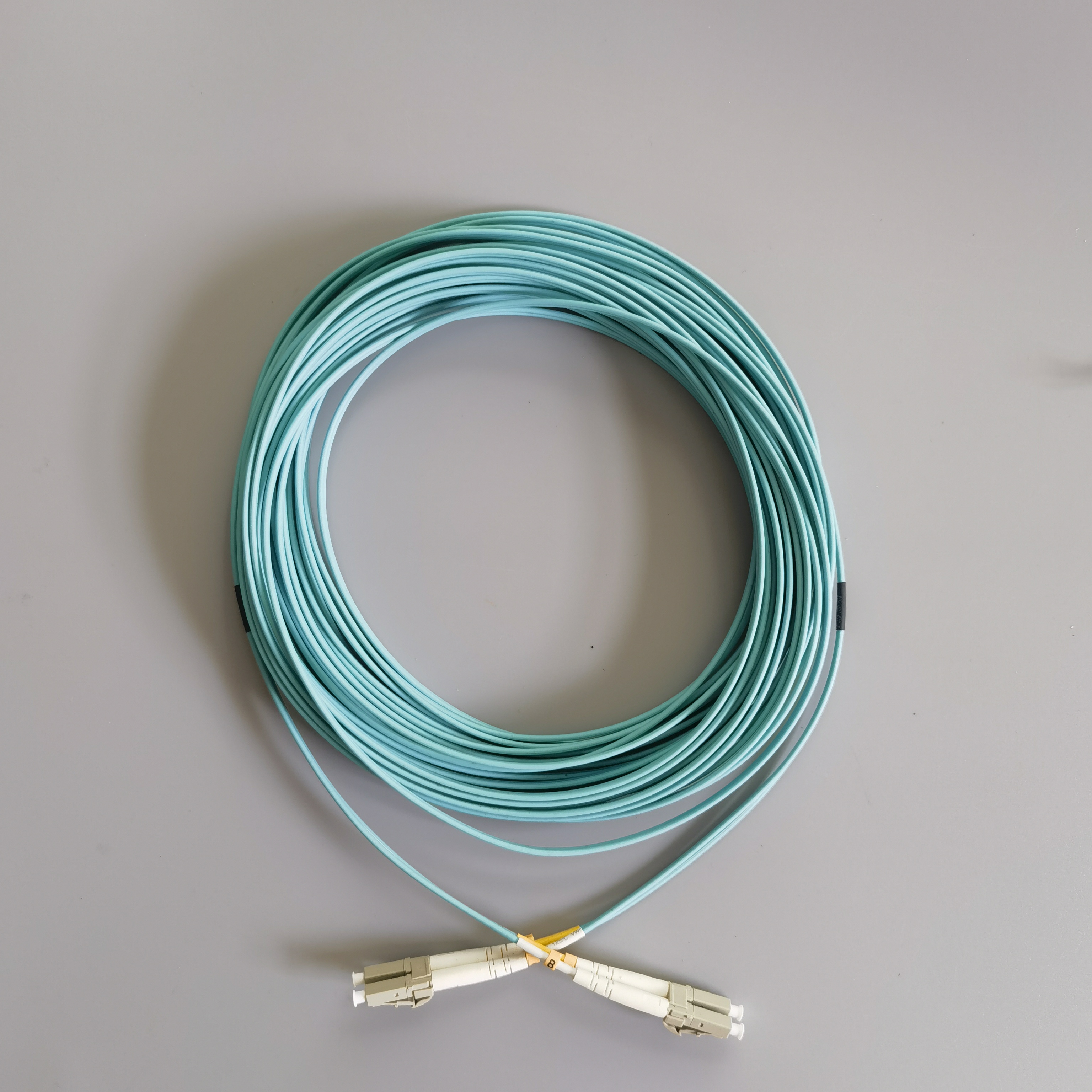 Fiber Optic Cable 15M OM4 Multimode LC UPC-LC UPC LSZH  Indoor Fiber Optic Patch Cord