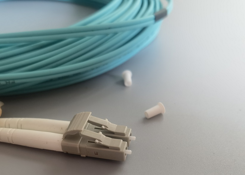 Fiber Optic Cable 15M OM4 Multimode LC UPC-LC UPC LSZH  Indoor Fiber Optic Patch Cord