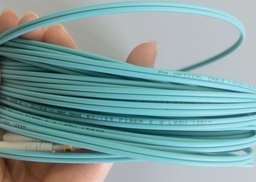 Fiber Optic Cable 15M OM4 Multimode LC UPC-LC UPC LSZH  Indoor Fiber Optic Patch Cord