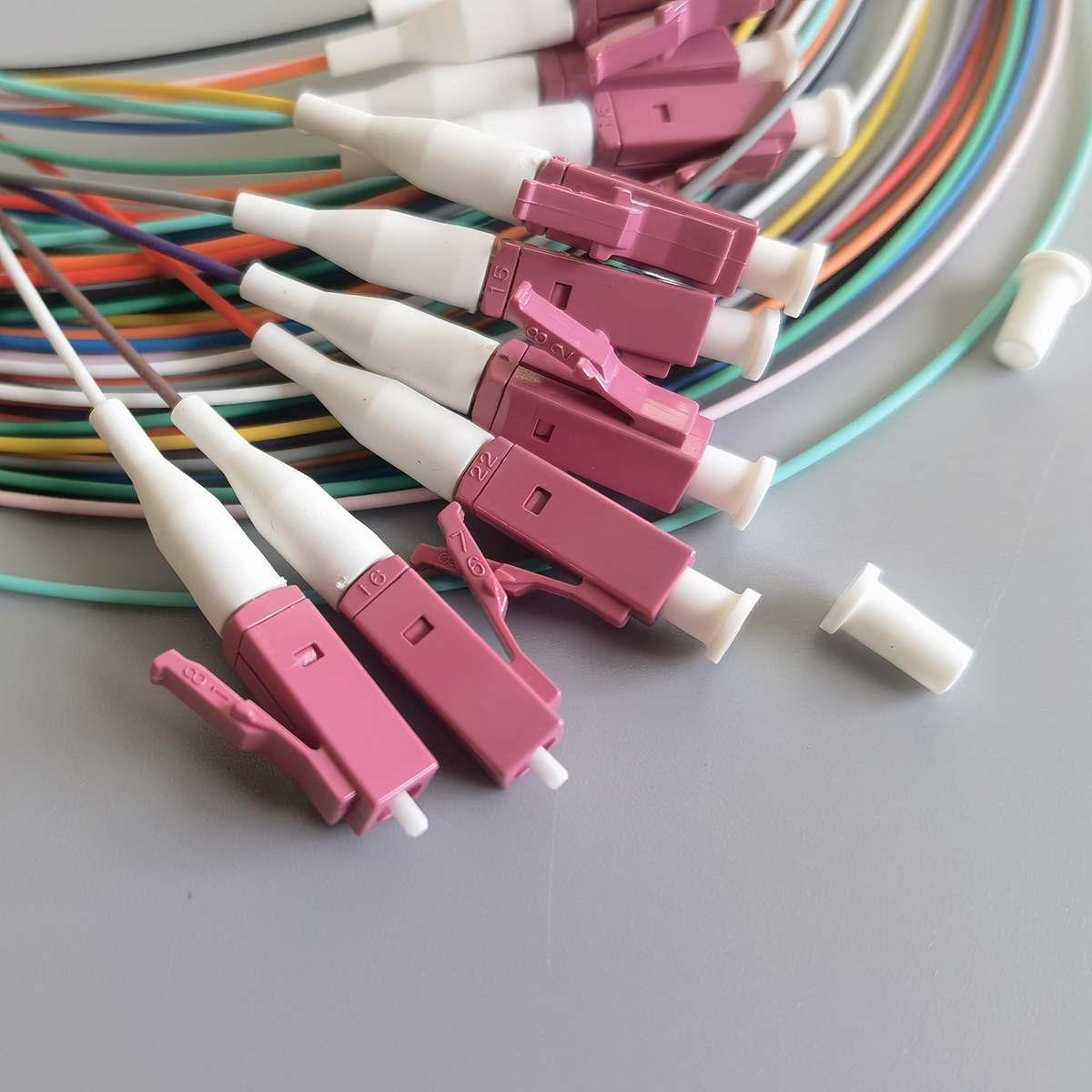 12 Colors OM4 Fiber Connector Pigtail Cable 2M 0.9mm LC/UPC Multi-Mode Indoor FTTH Cable