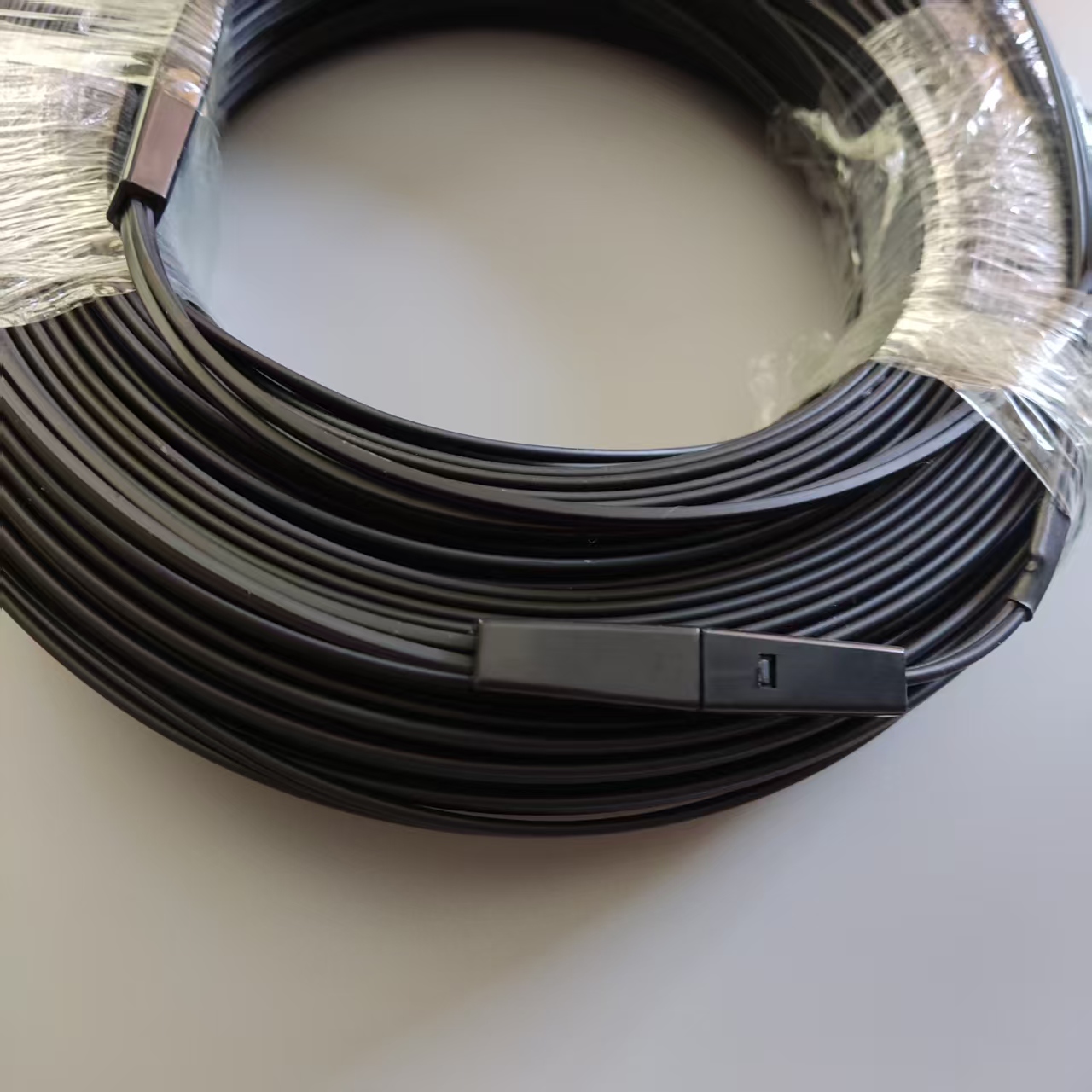20M/30M/40M/50M/60M/70M SC/APC-SC/APC Outdoor Fiber Optic Drop Cable Single Mode Double Core