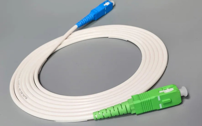 Fiber Optic Cable SC/APC-SC/UPC 2M G657B3 3.00mm Single Mode Simplex Indoor FTTH Cable Ready Stock