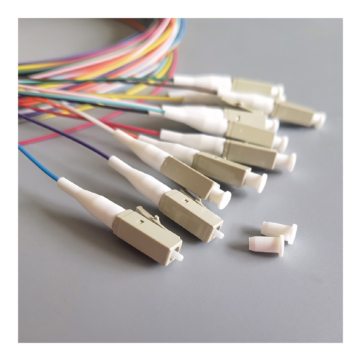 Fiber Pigtail OM2 50/125μm LC/UPC 2M 0.9mm 12 Colors Multimode Indoor Cable For FTTH High Quality