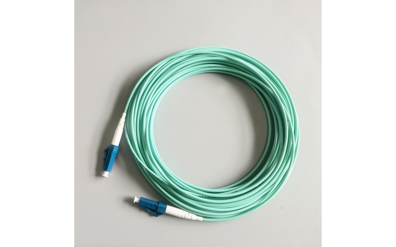 Fiber Optic Internet Cable LC/UPC-LC/UPC OM3 LSZH FTTH Multi-Mode Single Core Fiber Optic Patch Cord